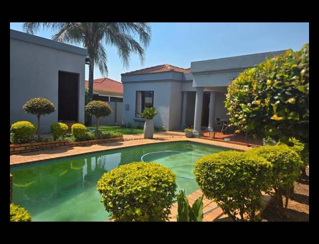 3 BEDROOM HOUSE FOR SALE IN SHARONLEA